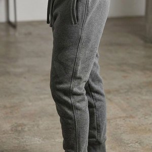 Jogging décontractés pour hommes en tissu doux, coupe confortable, parfaits pour le quotidien, les voyages, les activités de plein air et un style décontracté. - Product Image 4