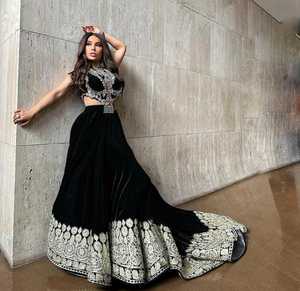 Vestido Afgano Negro de Diseño Exclusivo y Alta Calidad para Mujer, Estilo Bohemio Vintage, Largo hasta el Suelo, con Bordado Intenso - Product Image 3