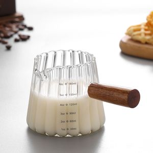 Mini Tazza da Caffè Italiana da 180ml con Manico in Legno, Tazza per Latte in Vetro e Misurino per Caffè, 1 Pezzo - Product Image 4