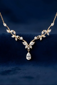 Collier pendentif en diamant taille poire en or jaune, motif floral en forme de vigne avec diamants marquise, collier de mariée de luxe pour femme, mariage - Product Image 3