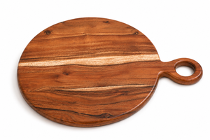 Grande planche à découper ronde en bois avec poignée |   Planche à découper et à servir en bois artisanale |   Plateau de pizza, fromages et charcuterie - Product Image 4