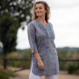 Longue tunique KURTA bleue avec motif blanc, 100% coton, imprimé à la main, plissé, haut décontracté pour femmes, cadeau pour elle - Product Image 5