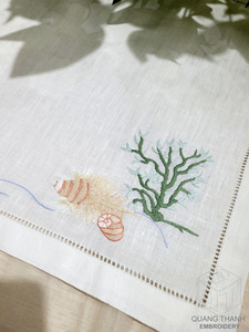 Sets de Napperons et Serviettes Personnalisés Faits Main Brodés 100% Lin Motifs Végétaux et Marins, Bordure Piquée, Lavables – Idéal Mariages et Événements à Domicile - Product Image 3