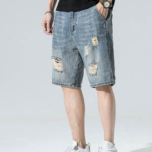 กางเกงยีนส์ขาสั้นผู้ชายดีไซน์เท่ห์ทันสมัย สไตล์ไฮสตรีท คุณภาพสูง รุ่นใหม่ล่าสุดสำหรับฤดูร้อน - Product Image 2