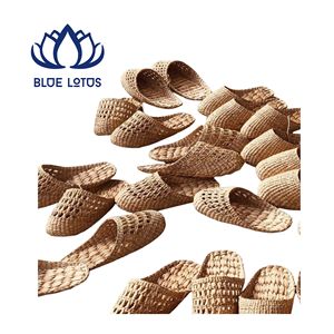 PANTUFLAS DE HIERBAS MARINAS SOSTENIBLES DE ALTA CALIDAD, LAS MÁS VENDIDAS, PARA USO EN INTERIORES, IDEALES PARA HOTELES Y SERVICIO DE HABITACIONES - Product Image 1