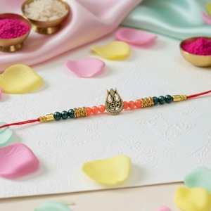 Caja de Regalo Rakhi Familiar Étnica de Calidad Garantizada para Venta al por Mayor y en Línea - Product Image 1