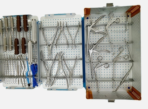 Ensemble d'instruments orthopédiques durables pour la chirurgie de la colonne lombaire avec boîte de stérilisation pour interventions spinales - Product Image 5
