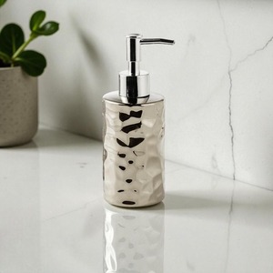 Elegante jabonera dorada y plateada, perfecta para guardar su jabón diario en baños o salas de baño, venta al por mayor desde India. - Product Image 5