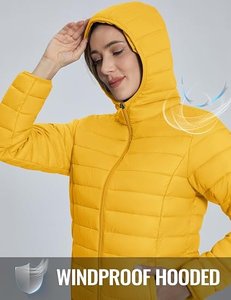Blouson matelassé jaune à capuche pour femme, coupe ajustée, coupe-vent, fermeture éclair frontale, en polyester, longueur normale, couleur unie, pour l'automne - Product Image 2
