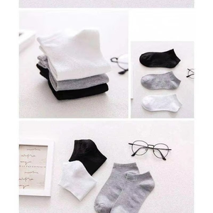 Chaussettes de sport antidérapantes pour femmes, en coton et fibre de bambou, personnalisables, pour le Pilates et le football, collection 2026, vente en gros, qualité OEM supérieure - Product Image 2