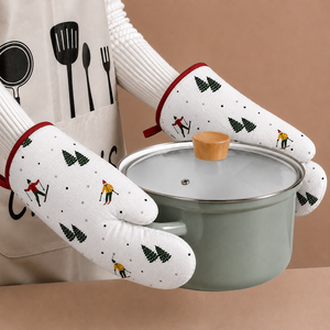 Nueva Colección de Guantes para Horno con Diseño Impreso, Guantes para Horno Navideños de Fabricante Profesional - Product Image 1