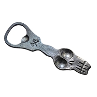 Ouvre-bouteille en fer forgé à la main, ouvre-bière vintage rustique en métal, design tête de mort, outils de bar de type soudeur antique, vente en gros