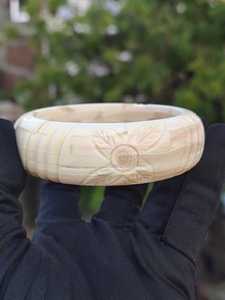 Brazalete Moderno y Elegante de Diseño Ecológico, Hecho a Mano, Accesorio de Lujo para Mujer, al Mejor Precio, Ideal para Bodas y Fiestas - Product Image 2