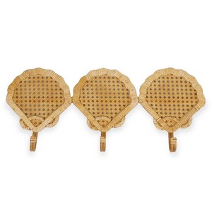 Shell shaped triple hooks factory direct cost sustainable rattan <b>wall</b> hook for hanging <b>clothes</b> - Product Image 1