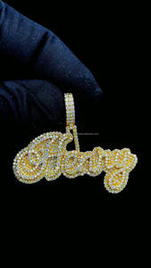 Nombre personalizado Moissanite colgante con chapado en oro Hip Hop Rock estilo Iced Out joyería para esposa novia regalo para seres queridos - Product Image 3