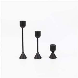 Porte-bougie en métal de haute qualité avec finition élégante pour la décoration intérieure moderne et les événements, disponible au meilleur prix du marché - Product Image 2