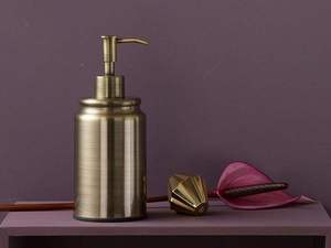 Distributeur de savon en acier inoxydable durable avec finition résistante à la rouille pour salle de bain d'hôtel - Product Image 4