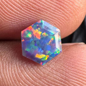 Opale d'Éthiopie synthétique de laboratoire, taille hexagonale, cabochon, multi-feu, 8 mm, meilleure qualité, pierre précieuse en vrac pour la fabrication de bijoux K Gems - Product Image 1