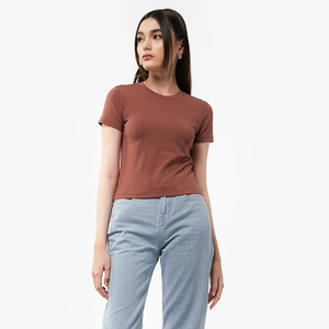 Top Corto de Mujer de Alta Calidad, Nuevo y Elegante, Transpirable, Diseño Único, Venta al Por Mayor, Top Corto de Mujer para Venta en Línea - Product Image 1