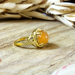 แหวนคาร์เนเลียนดีไซน์โบโฮสุดเก๋ วินเทจ วงทองเหลืองชุบทอง 18k ลายงู แฟชั่นสำหรับผู้หญิง แหวนค็อกเทล ขายส่ง/OEM/ODM - Product Image 1