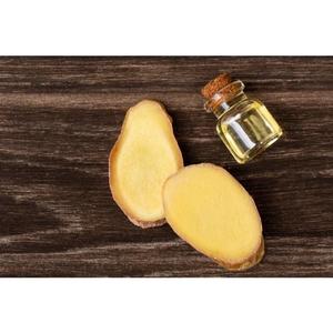 น้ำมันหอมระเหยขิงกลั่นด้วยไอน้ำคุณภาพสูงจากรากขิง (Zingiber Officinale) สำหรับการผลิตเครื่องสำอางและสบู่ - Product Image 6