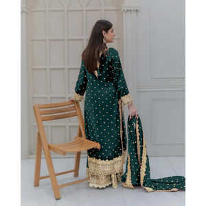Conjunto de Diseño Elegante: Top-Dupatta de Chifón y Pantalón con Bordado Pesado y Lentejuelas - Product Image 6
