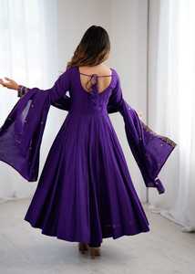Ensemble Anarkali de luxe en soie Chanderi pure romaine, coupe évasée, avec dupatta et pantalon, prêt-à-porter pour femme, tenue ethnique - Product Image 6