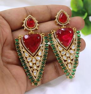 Pendientes de Lujo de Latón Chapado en Oro con Moissanita de Primera Calidad, Hermosos Pendientes Kundan para Mujeres y Niñas, Ideales para Vestidos de Noche y Fiestas - Product Image 4