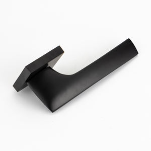 Manija de Puerta de Aleación de Aluminio, Diseño Moderno Curvo en Forma de Ola, Roseta Cuadrada, Herraje de Privacidad para Interiores, Ergonómica y Elegante - Product Image 3