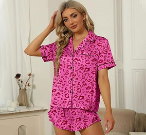 Ensemble de pyjama pour femmes à imprimé léopard rose, manches courtes, col rabattu, fermeture à boutons, vêtements de nuit décontractés, style estival - Product Image 3