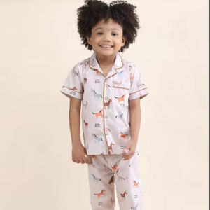 Conjunto de Pijama de Algodón para Niños con Estampado de Dinosaurios, Camisa de Manga Corta con Botones, Suave y Transpirable, Ropa de Dormir Cómoda para Niños - Product Image 1