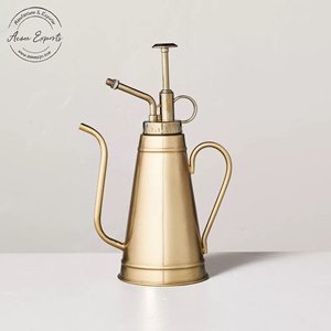 Meilleur prix Petit brumisateur de plantes en laiton avec finition or antique utilisé pour les plantes d'intérieur décor à la maison dessus de table jardinage d'intérieur - Product Image 1