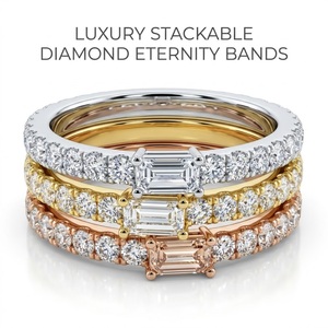 Ensemble de bagues empilables sur mesure en or 18 carats tricolore avec diamants naturels taille émeraude et diamants ronds brillants, pour mariée - Product Image 1