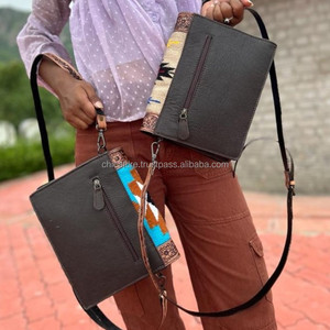 กระเป๋าหนังสไตล์ตะวันตกแอซเท็กทรงเครื่องมือกระเป๋าวินเทจสีน้ำตาลเครื่องมือกระเป๋าสะพายข้างกระเป๋าถือหนังบุนวมแอซเท็กไม่เหมือนใคร - Product Image 6