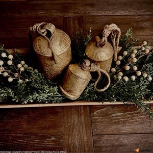 Juego de 3 Campanas Rústicas Colgantes de Hierro Dorado con Cuerda de Yute, Decoración Vintage para Hogar y Jardín, Campanas de Viento, Proveedor OEM - Product Image 4