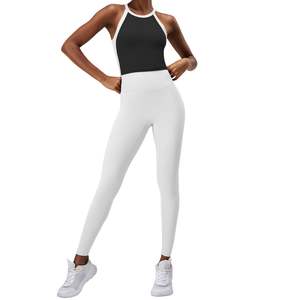 Conjunto Deportivo Personalizado al por Mayor para Mujer: Sujetador Deportivo Halter de Alta Sujeción y Leggings de Cintura Alta, Antichoque, de Secado Rápido, para Gimnasio y Atletismo - Product Image 4