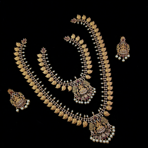 Goddess Lakshmi Style Semi Bridal Matte Gold-Plated Necklace and Earring Set - Product Image 2