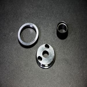 Module d'engrenage droit en acier de précision SCM415 personnalisable à 28 dents composant de précision personnalisé - Product Image 3