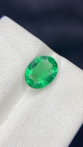 Piedra Preciosa Suelta de Esmeralda Natural de Zambia, Certificada, de 1.54 Quilates, 9x7 mm, Corte Ovalado, con Buena Luminosidad y Color - Product Image 6