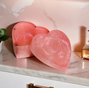 Resin Heart Decorative Storage Plate Handmade Gift for Modern Bedroom Bathroom <b>Vanity</b> and <b>Table</b> Organization Solutions - Product Image 1