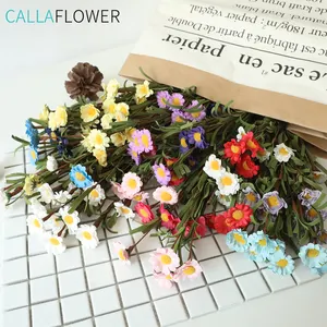 MW09906 Wholesale Artificial Flower Bouquet Small White Green PE Daisy For Christmas Picks