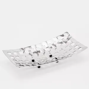 Plateau en métal artisanal de luxe pour servir des boissons, des collations et des applications hôtelières haut de gamme, plateau en acier inoxydable pour les occasions élégantes - Product Image 1