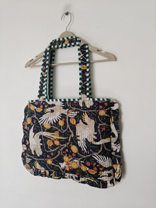 Bolso de Hombro para Mujer Shree Balajee Garments T-1, Azul Oscuro con Estampado de Pájaros, Acolchado, con Volantes, para Portátil - Product Image 3