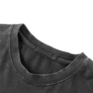 Camiseta de manga doble 100% algodón fácil de llevar para hombre, corte holgado, con logo y etiqueta impresos en la parte delantera, camisetas de manga doble para hombre - Product Image 4