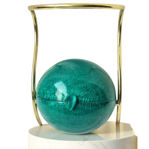 Bolso de mano esférico de resina hecho a mano en India con asa superior de latón, bolso de lujo para fiestas nocturnas, para mujeres, eventos de boda - Product Image 1