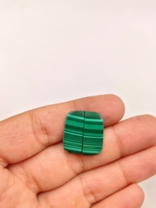 En gros, pierre précieuse naturelle de malachite verte, paire de cabochons à taille rose et ovale, pierre brute, cristal de guérison avec jeu de couleurs - Product Image 2