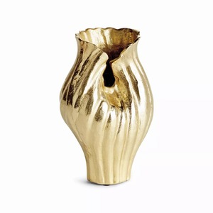 Vase de table torsadé doré contemporain, pièce décorative en bronze faite à la main, 40 cm - Product Image 3