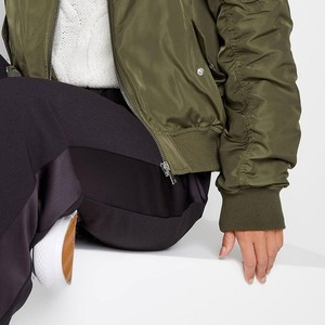 Chaqueta Bomber Varsity Personalizada con Estampado en Lienzo Recortado para Mujer - Product Image 2