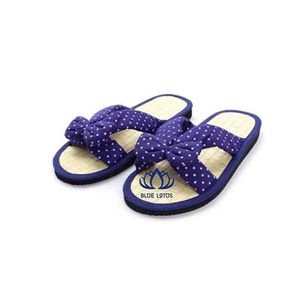 BEST SELLER Pantoufle en jonc de mer durable, confortable et naturelle pour hôtels, spas et accueil intérieur - Product Image 1