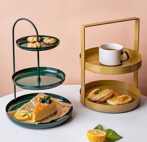 Support à gâteau en aluminium de style traditionnel, fabriqué par un fabricant de confiance, pour une décoration de table de dessert classique alliant art et vaisselle fonctionnelle. - Product Image 3